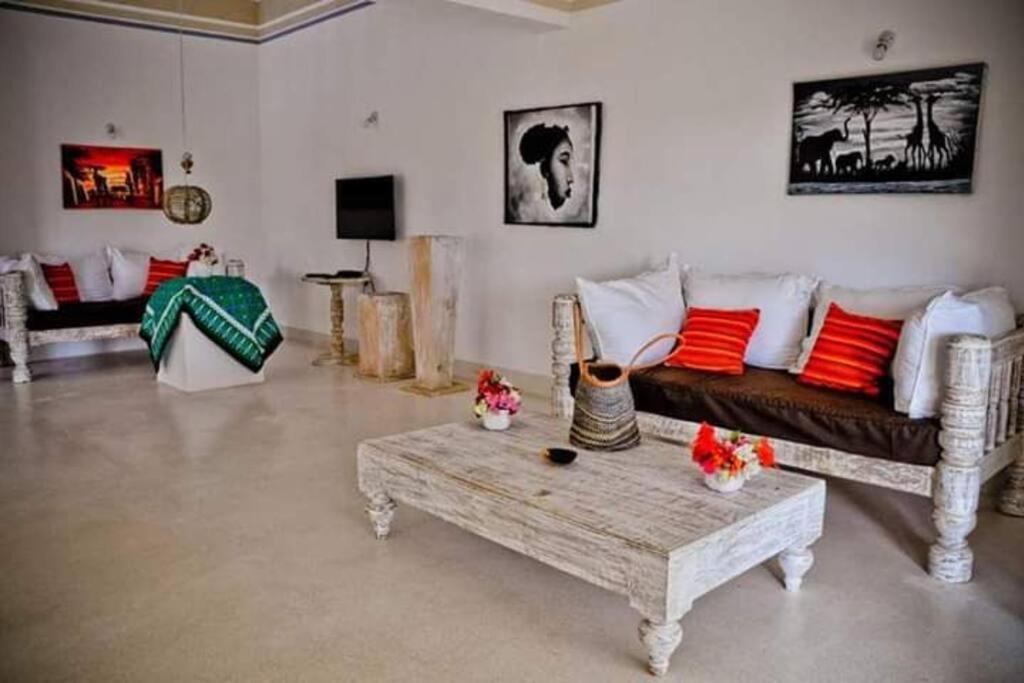 White Villa - Paparemo Beach Ватаму Екстер'єр фото
