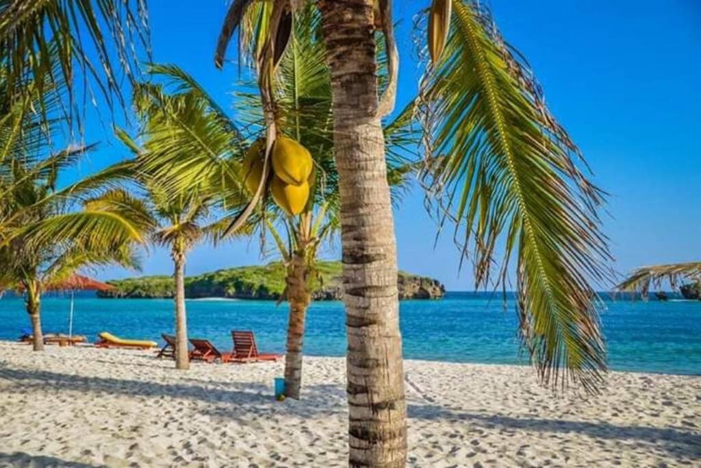 White Villa - Paparemo Beach Ватаму Екстер'єр фото