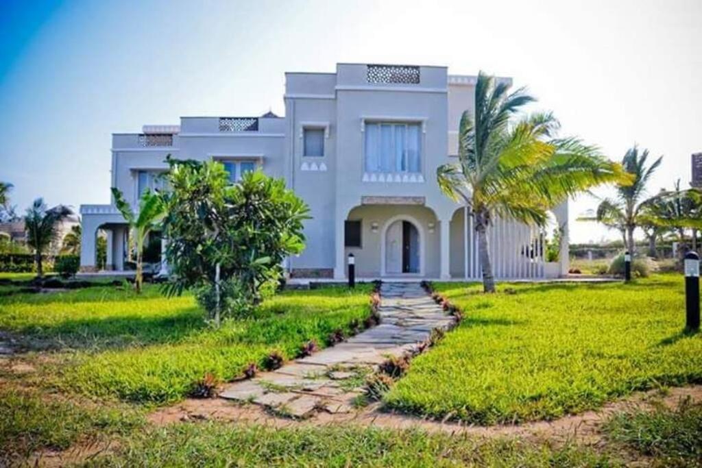White Villa - Paparemo Beach Ватаму Екстер'єр фото