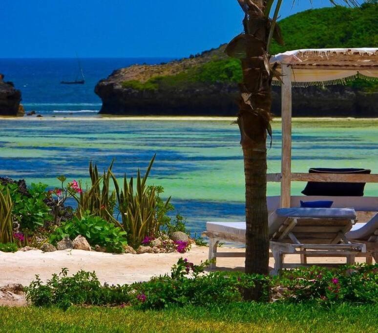 White Villa - Paparemo Beach Ватаму Екстер'єр фото